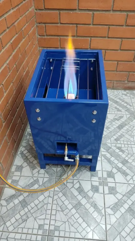 Instalación de gas residencial con tubería certificada en vivienda